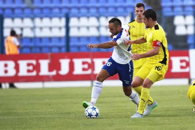 VRUĆE U GRADSKOM VRTU: Okršaj Osijeka i Dinama na slavonskoj sparini