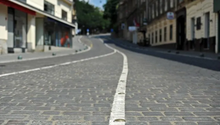 Dok je centar Zagreba bio pust, osvježen je se tražilo na gradskim kupali&scaron;tima,  palažama pa čak i nekim fontanama!