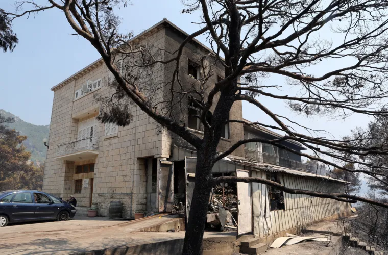 Izgorjela vinarija Grgić