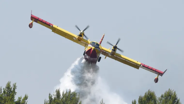 Požari obilježili početak tjedna: gorjelo na Korčuli i Pelje&scaron;cu, vatrogasci ulagali nadljudske napore