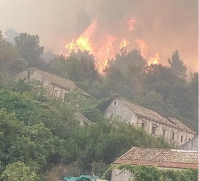 Požari obilježili početak tjedna: gorjelo na Korčuli i Pelje&scaron;cu, vatrogasci ulagali nadljudske napore