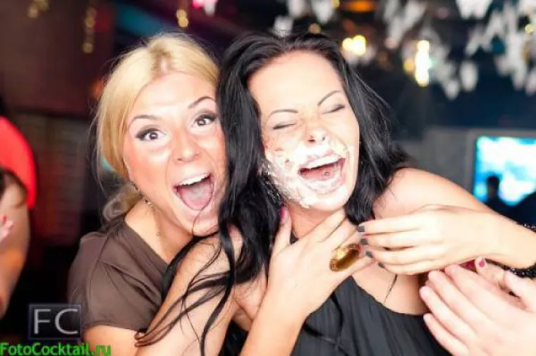 Ruski noćni klubovi su zona sumraka u kojoj se mije&scaron;aju seksi, bizarno i jadno