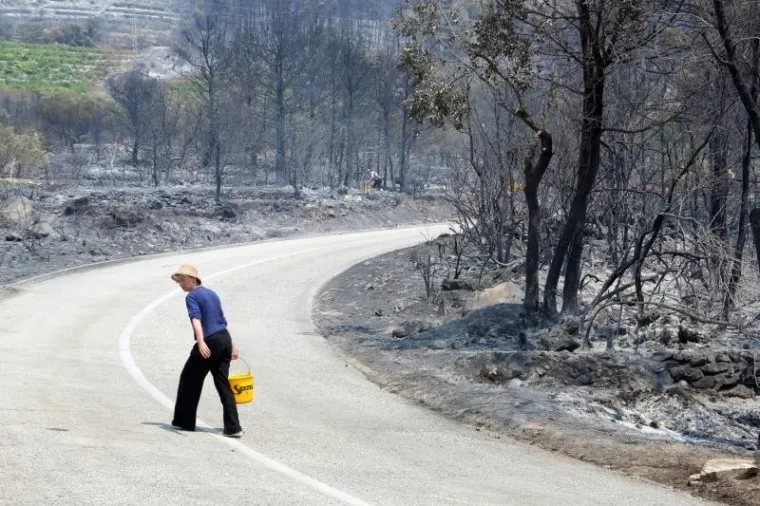 SPALJENA ZEMLJA: Stravični prizori s opusto&scaron;enog Pelje&scaron;ca