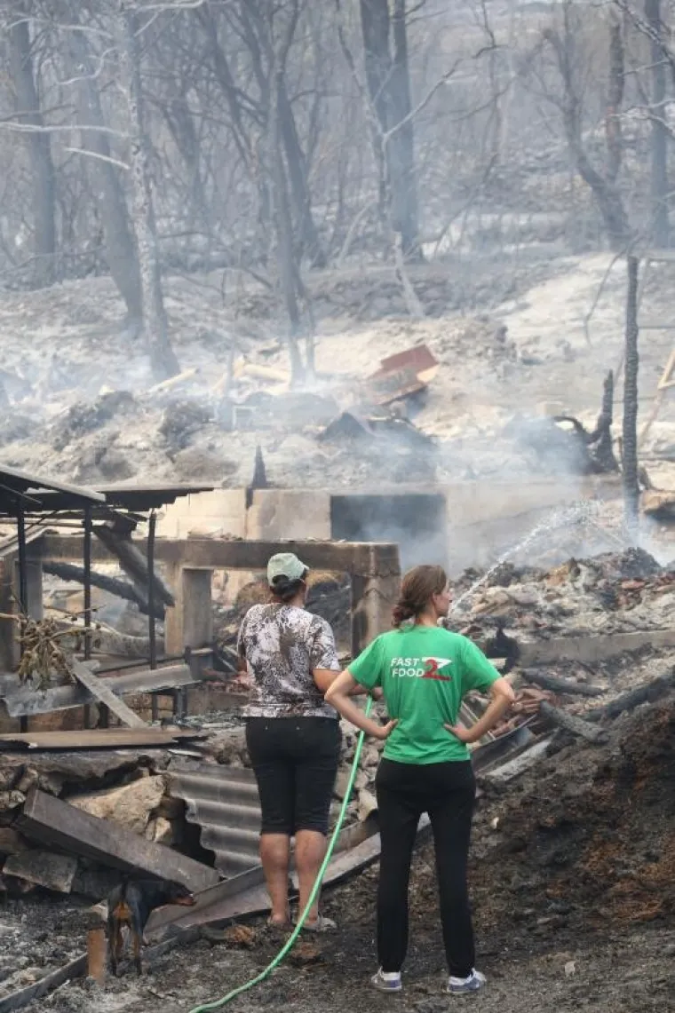 Izgorjela su imanja, vinogradi, maslinici...