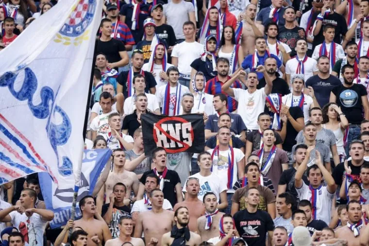 Torcida je ponovno poslala poruku HNS-u.