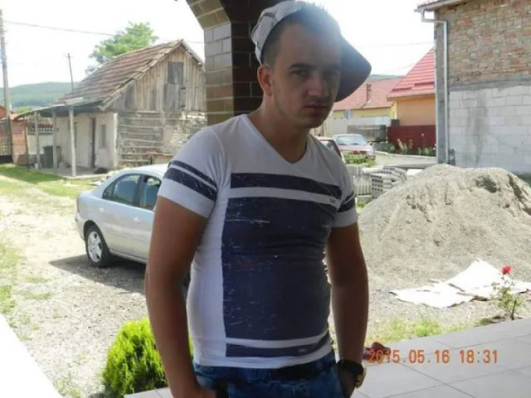 NAJGLUPLJI LOPOVI U EUROPI: Slikali se ukradenim mobitelom koji automatski objavljuje slike online