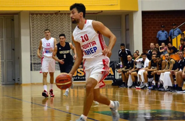 USPJE&Scaron;NA VEČER: Pobjeda hrvatskih ko&scaron;arka&scaron;a u Slavonskom Brodu