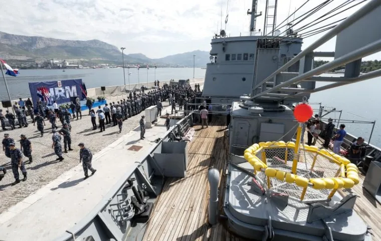 OPERACIJA TRITON: Hrvatski ratni brod u misiji spa&scaron;avanja emigranata