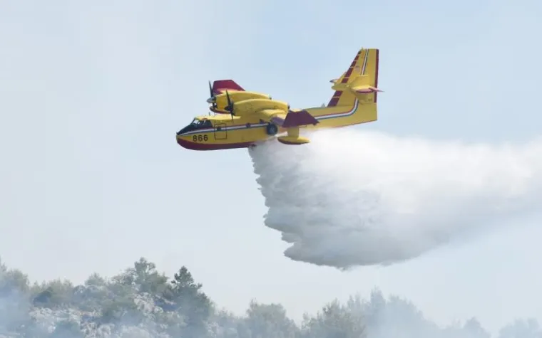 U požaru u Perkoviću ozlijeđena dva vatrogasca