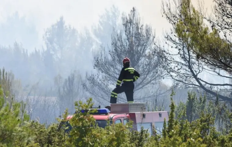 U požaru u Perkoviću ozlijeđena dva vatrogasca
