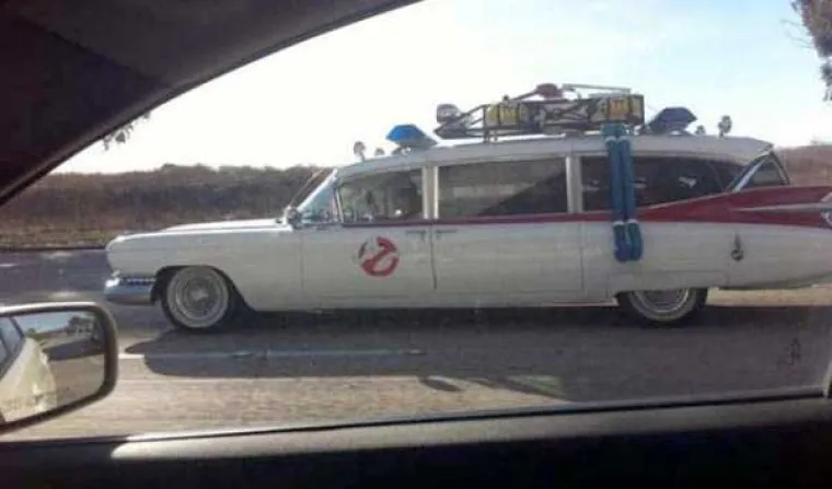 LUDE SLIKE: Čudne pojave koje se mogu vidjeti na cestama