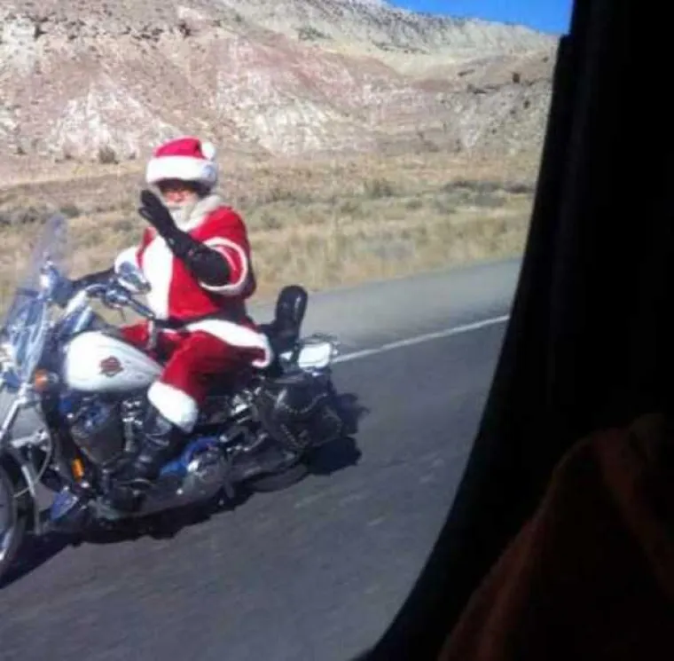 LUDE SLIKE: Čudne pojave koje se mogu vidjeti na cestama