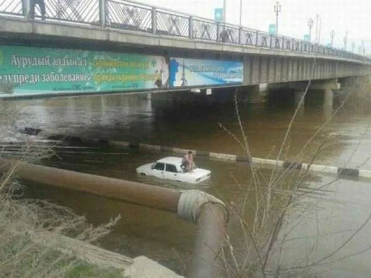 LUDE SLIKE: Čudne pojave koje se mogu vidjeti na cestama