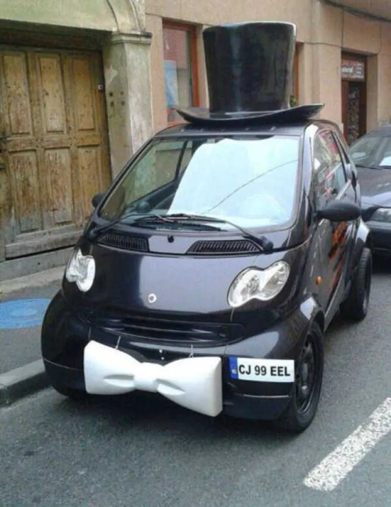 LUDE SLIKE: Čudne pojave koje se mogu vidjeti na cestama