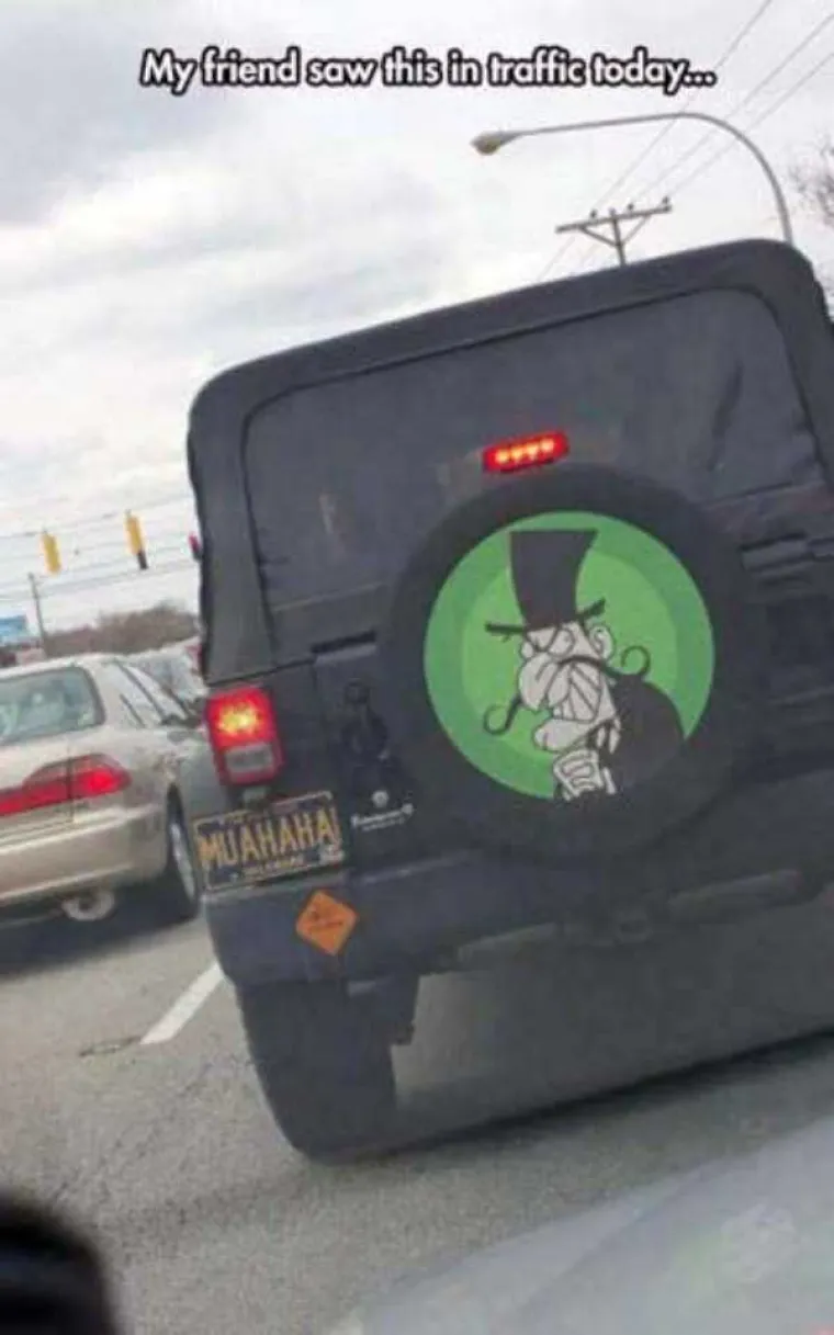 LUDE SLIKE: Čudne pojave koje se mogu vidjeti na cestama