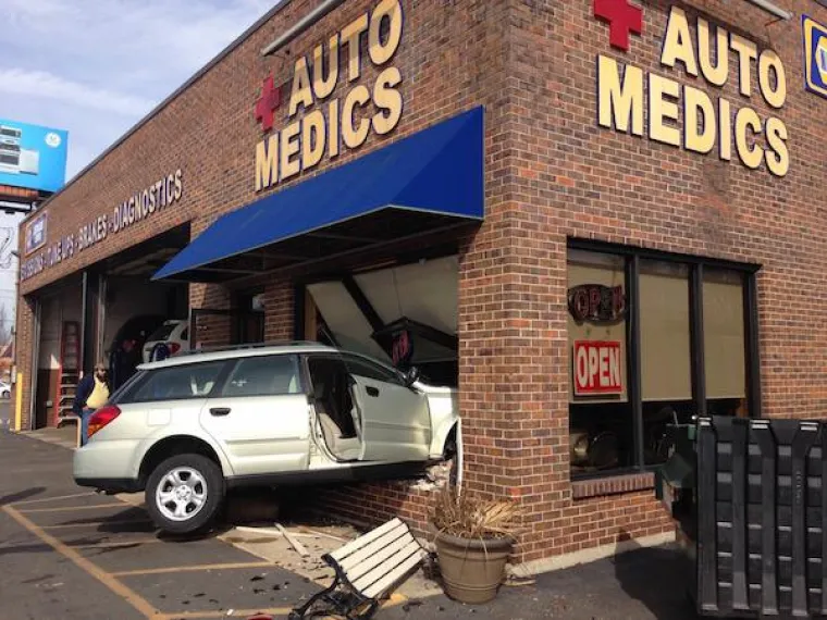 NEMAJU SREĆE ILI PAMETI? Kako su uopće uspjeli zavr&scaron;iti u ovakvim nesrećama?