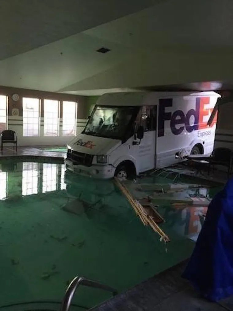 NEMAJU SREĆE ILI PAMETI? Kako su uopće uspjeli zavr&scaron;iti u ovakvim nesrećama?