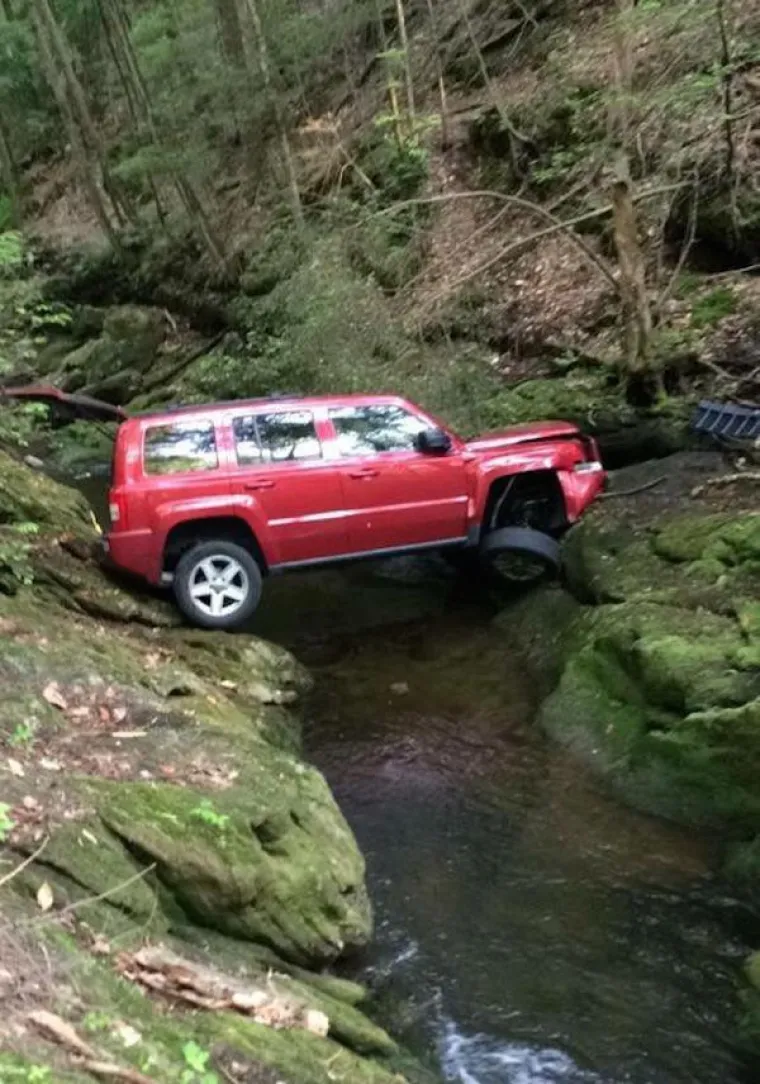 NEMAJU SREĆE ILI PAMETI? Kako su uopće uspjeli zavr&scaron;iti u ovakvim nesrećama?