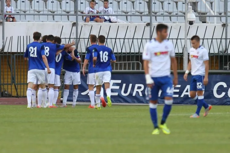 PRED 8500 GLEDATELJA: Okršaj Hajduka i Slaven Belupa na Poljudu