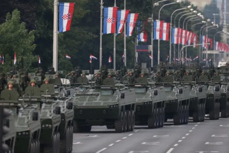 Veličanstvenu generalnu probu mimohoda nije omela niti kiša