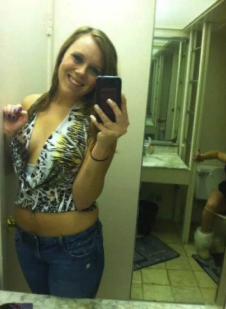 SVAKI IMA SVOJ FAKTOR: Ovo su najgluplji i najbizarniji 'sebići' ikada snimljeni!