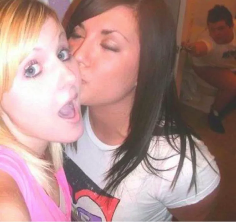 SVAKI IMA SVOJ FAKTOR: Ovo su najgluplji i najbizarniji 'sebići' ikada snimljeni!