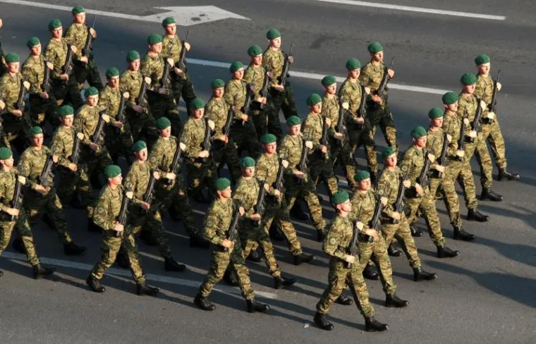 Hrvatska mimohodom obilježila 20. obljetnicu akcije Oluja