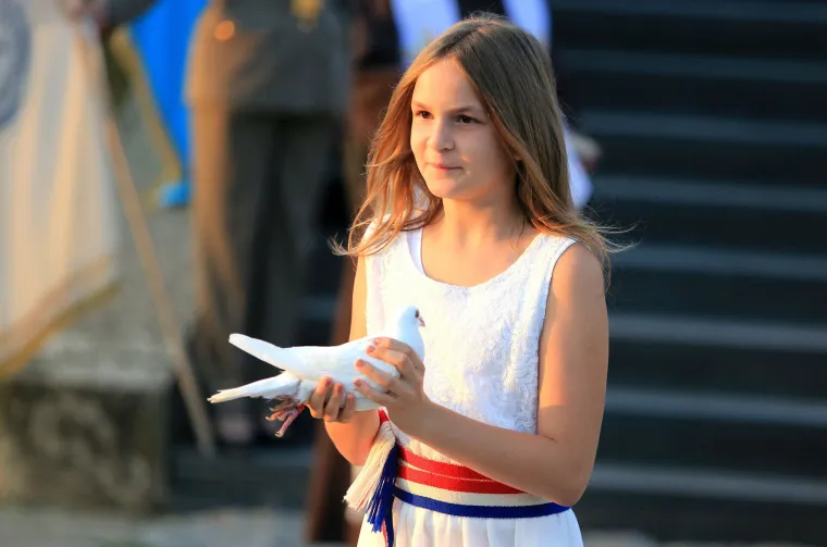 Tisuće golubova, simbola mira, odletjelo iz Vukovara prema Kninu gdje danas slavimo 'Oluju'