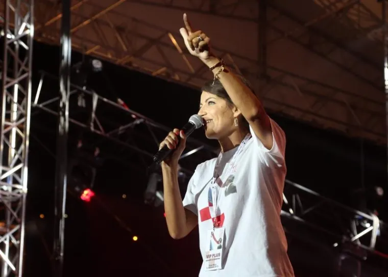 Koncert Marka Perkovića Thompsona povodom svečanog obilježavanja Dana pobjede i domovinske zahvalnosti, Dana hrvatskih branitelja te 20. obljetnice vojno-redarstvene akcije Oluja. Gradonačlenica Knina Josipa Rimac