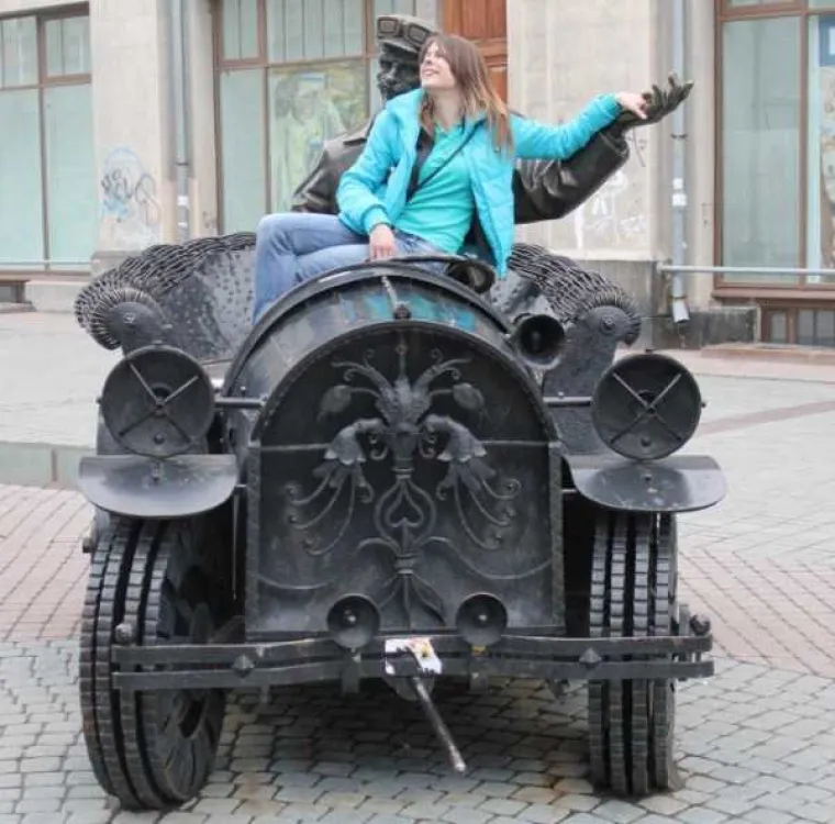 Tko kaže da kipovi nisu zabavni?