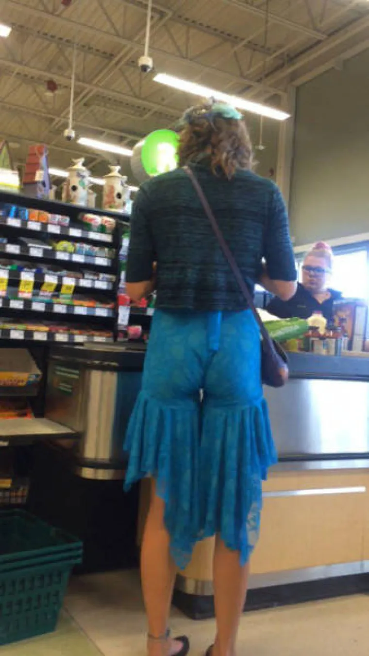 Je li u pitanju besparica, nemar ili ne&scaron;to treće? Za&scaron;to se ljudi ovako oblače?