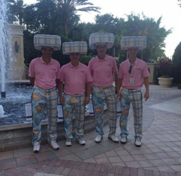 Je li u pitanju besparica, nemar ili ne&scaron;to treće? Za&scaron;to se ljudi ovako oblače?