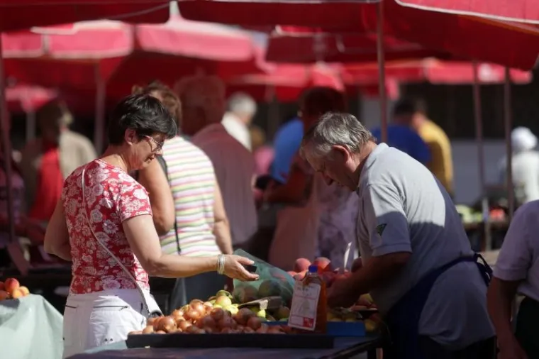 NAJPOZNATIJA ZAGREBAČKA TRŽNICA: Pogledajte kako sada izgleda obnovljeni Dolac