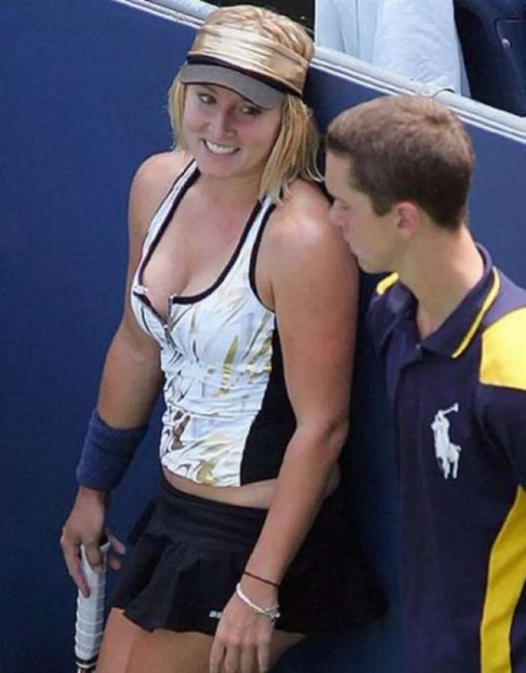 Neki mu&scaron;karci ba&scaron; vole buljiti u grudi i guze, a ovi su uhvaćeni na djelu