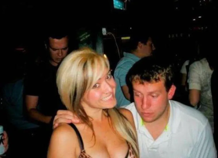 Neki mu&scaron;karci ba&scaron; vole buljiti u grudi i guze, a ovi su uhvaćeni na djelu