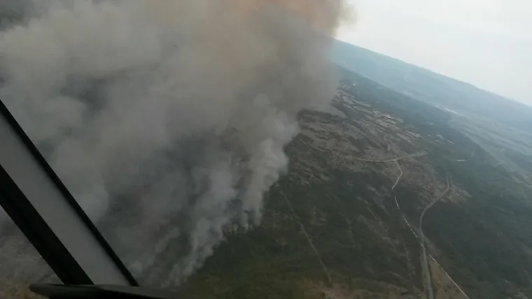 Sam dim ne ulazi u kabinu, ali kroz ventilaciju ponekad frcaju iskre i ulazi miris dima.