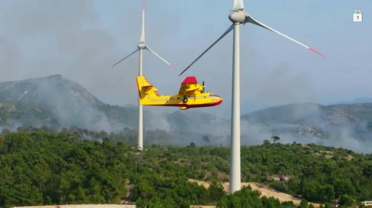 Letovi kanaderima često su rizični i na rubu opasnosti. Leti se između stupova dalekovoda, vjetroelektrana i drugih prepreka.