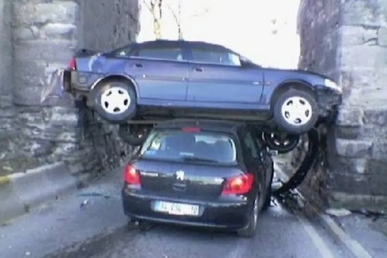 Kako je uopće fizički moguće da je netko ovako lo&scaron; vozač?!