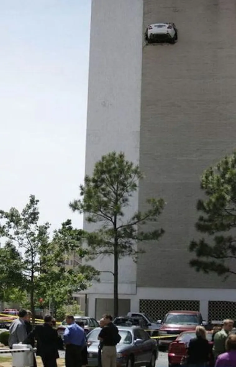 Kako je uopće fizički moguće da je netko ovako lo&scaron; vozač?!