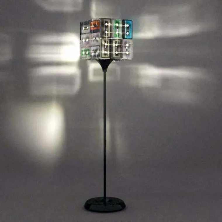 Stare video i audio kasete vam skupljaju vam pra&scaron;inu po policama? Evo rje&scaron;enja