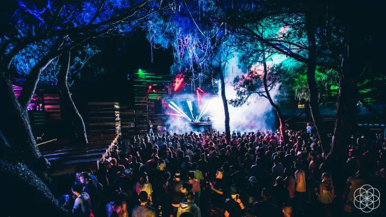 Kiša nije spriječila dolazak nekoliko desetaka tisuća ljudi na otvorenje trećeg Sonus festivala.