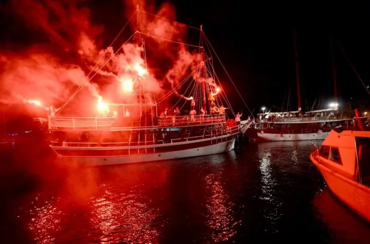U Omi&scaron;u je održana rekonstrukcija povijesne bitke iz 13. stoljeća.