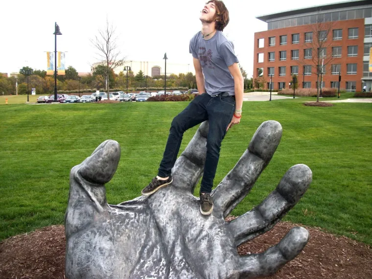 NEKULTURNI TURISTI: Mislite li da im treba oduzeti putovnicu ili da je sve nevina &scaron;ala?