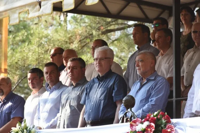Među uzvanicima su bili i bivši hrvatski predsjednici Ivo Josipović i Stjepan Mesić.