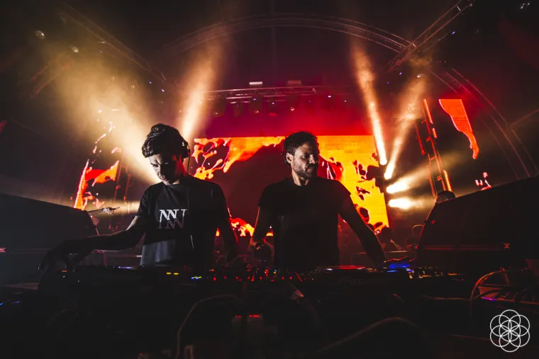 Vi&scaron;e od 70 DJ-a nastupilo je u klubovima Papaya, Aquarius i Kalypso te na partyjima na brodu.