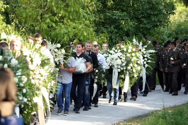 U Kra&scaron;iću pokopana mlada kadetkinja Martina Ćuk