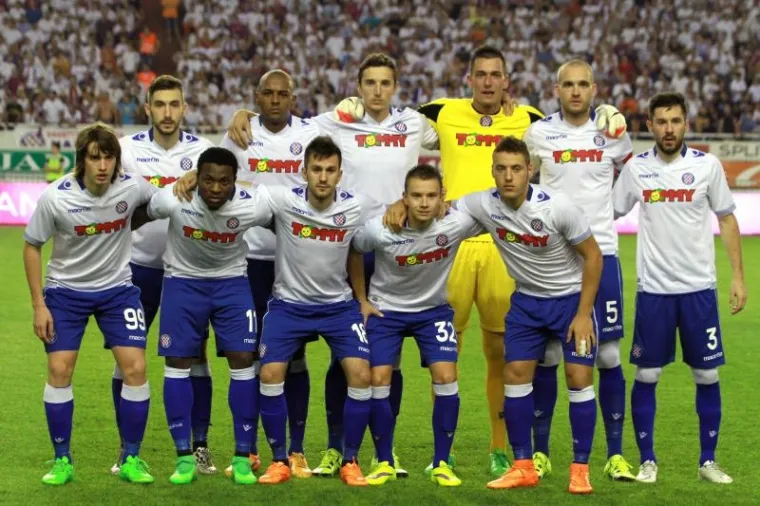 Splićani nisu uspjeli. U uzvratnoj utakmici play-offa Europske lige Hajduk je na prepunom Poljudu izgubio od Slovana s 1:0. Češki sastav tako s ukupnih 2:0 prolazi u skupine Europske lige.