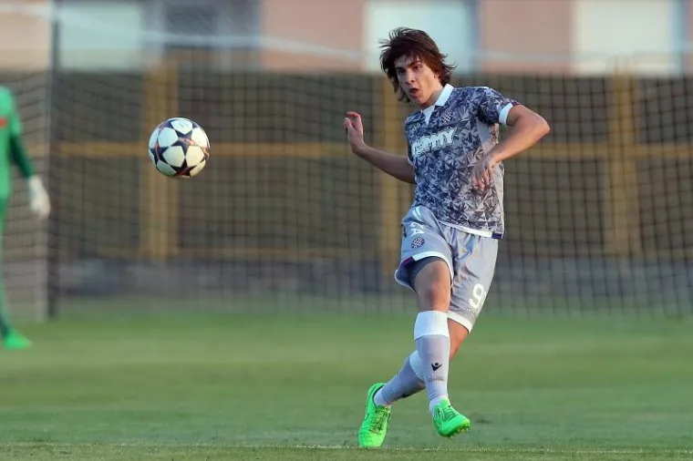 DOBRA PREDSTAVA SPLIĆANA: Hajdukovci se vraćaju kući 'pjevajući'