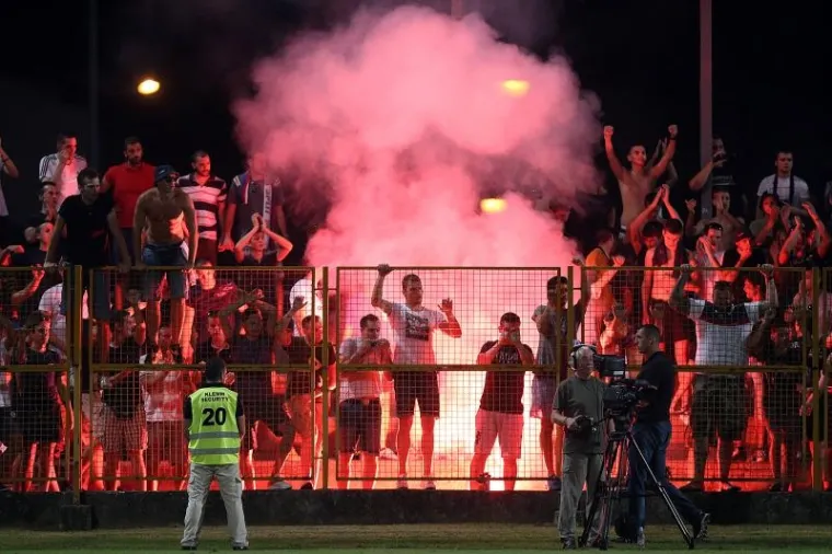 DOBRA PREDSTAVA SPLIĆANA: Hajdukovci se vraćaju kući 'pjevajući'