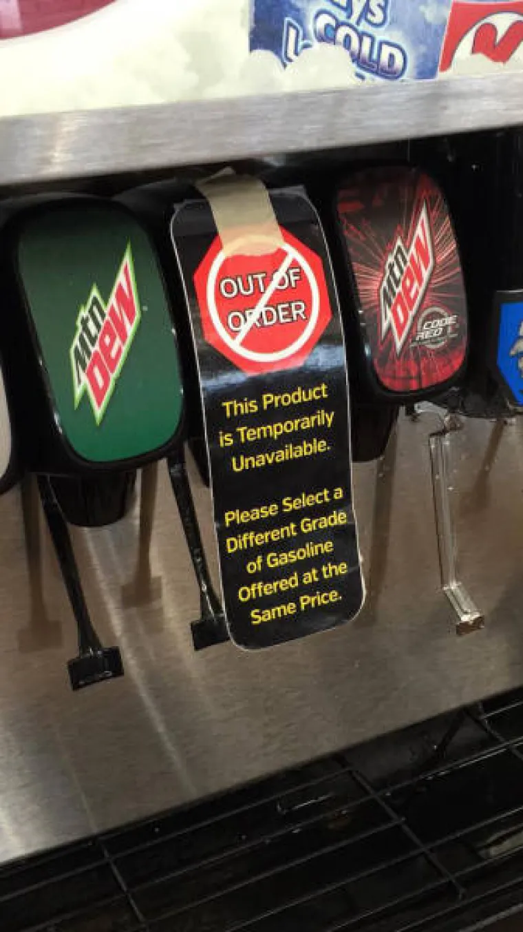 Toliko su beskorisni i očajni u svojem poslu da bi se mogli početi baviti politikom!